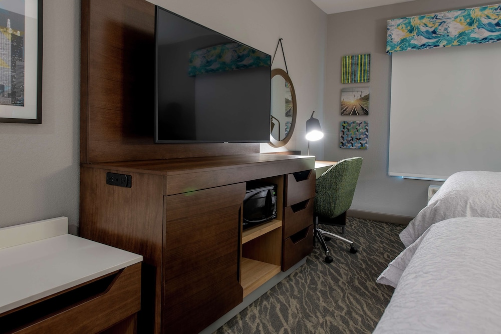 Hampton Inn & Suites Duncanville Dallas - photo 23