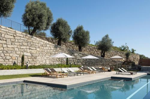 Quinta Leitão with 25m Pool & Gim by Sé Apartamentos — 4-Star Luxury Hotel in Vieira Do Minho, Portugal