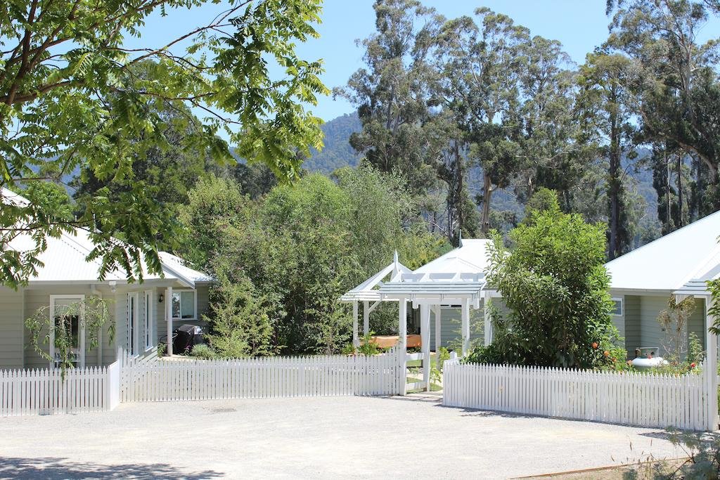 Amelina Cottages in Melbourne, Australia