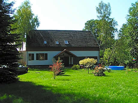 Dom Wakacyjny — hotel in Bytnica