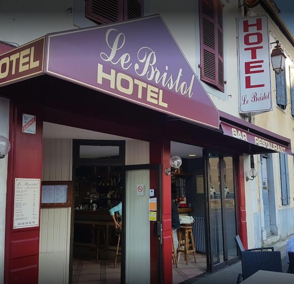 Hôtel Le Bristol - carbon neutral hotel in Pau