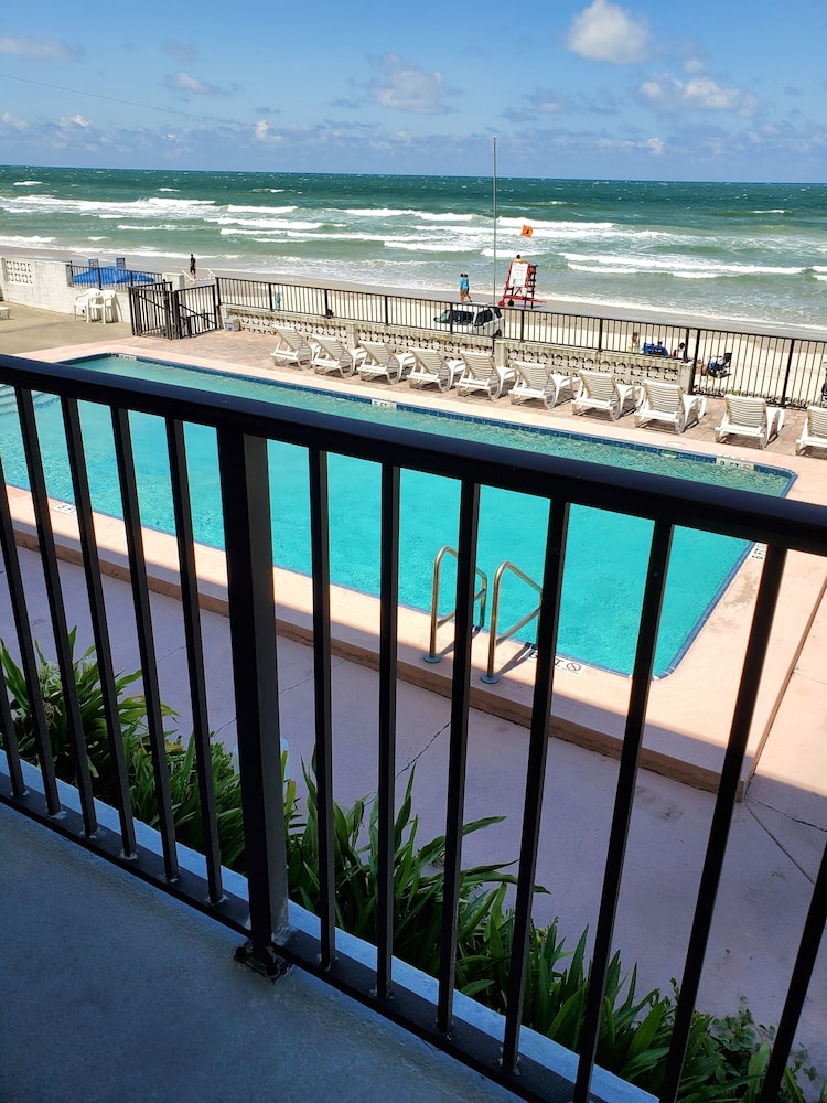 South Shore Motel - photo 14