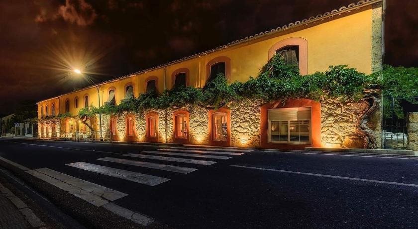 Hotel Eloy — hotel in Banos De Montemayor