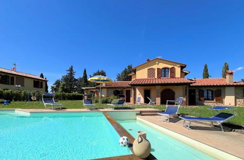 Panoramic Villa Ludovica with private pool Borgo del Silenzio — 4-Star Luxury Hotel in Lajatico, Italy