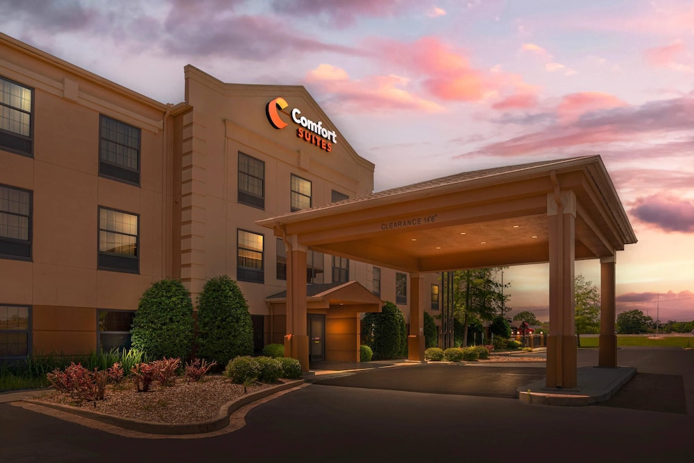 Comfort Suites Monroe - photo 81