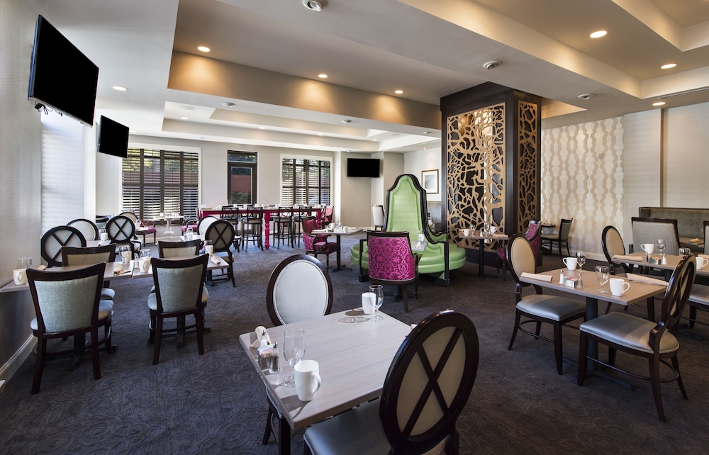 Holiday Inn Savannah Historic District by IHG - photo 27