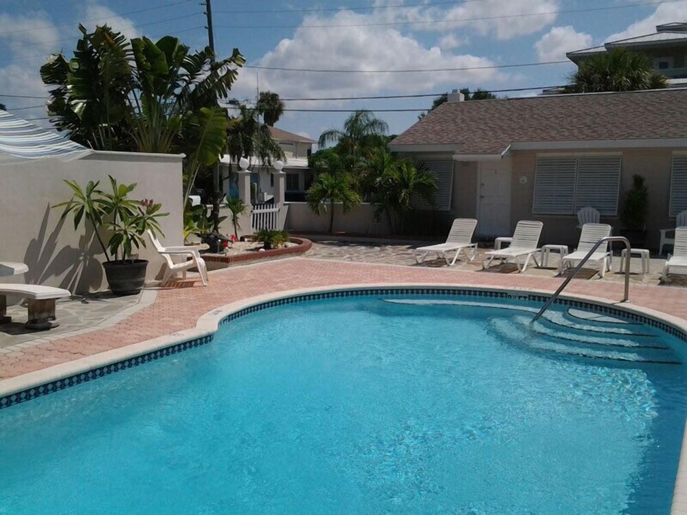 The Bungalows - photo 32