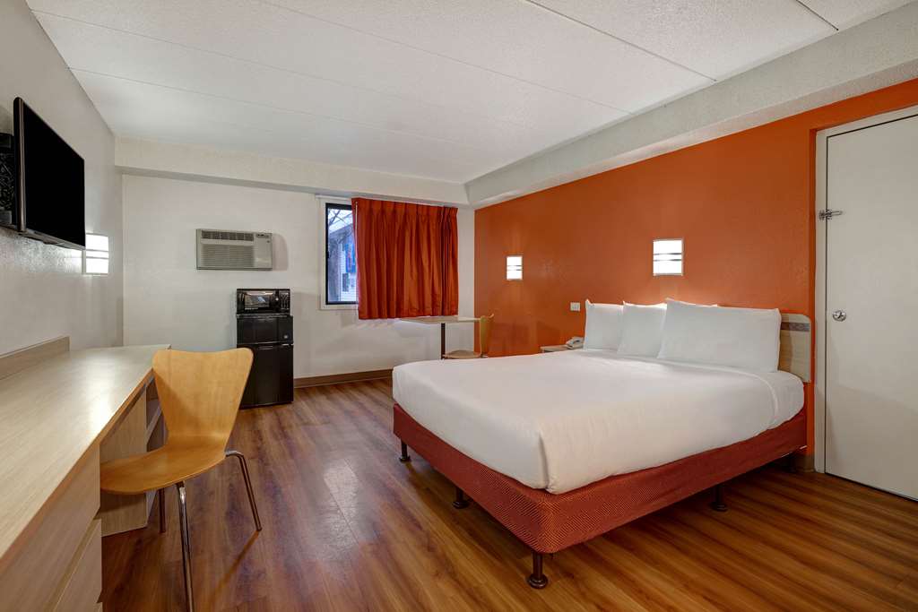 Motel 6 Lakeville MN South Lakeville - photo 3