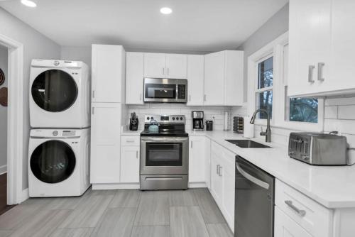 Pristine 3BR Centrally located in Columbia, United States