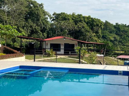 Finca Villa Marina — Villeta — photo 2