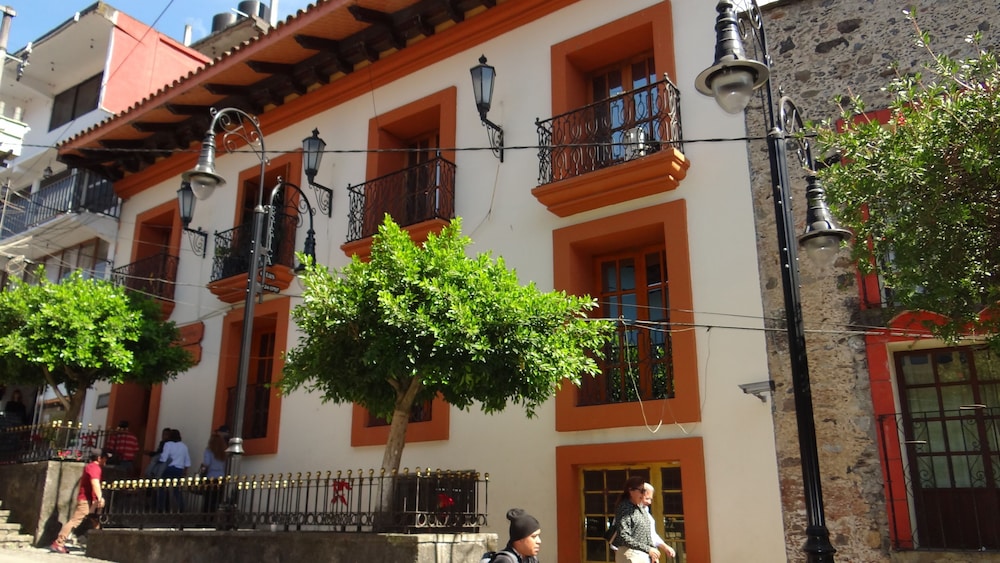 Hotel Villa De Cortez in Huauchinango, Mexico