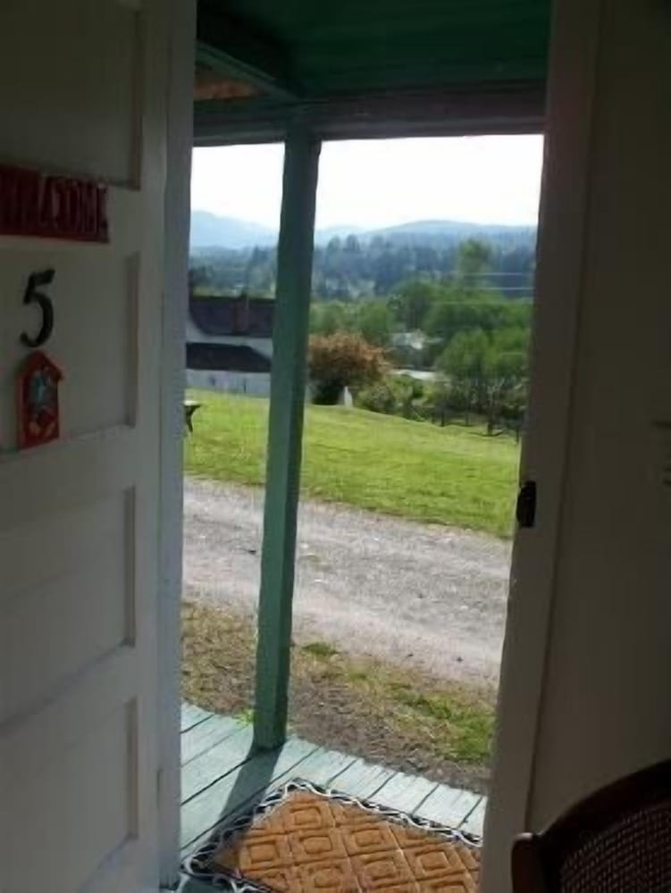 Valley View Motel - photo 22