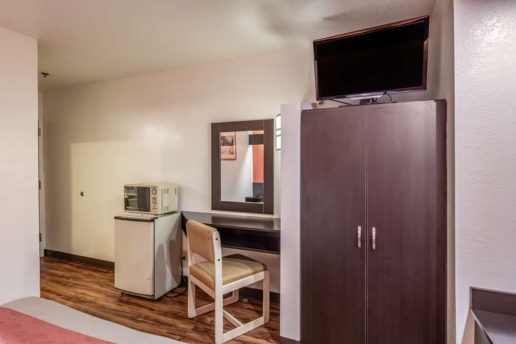 Motel 6 Chattanooga Downtown - photo 17
