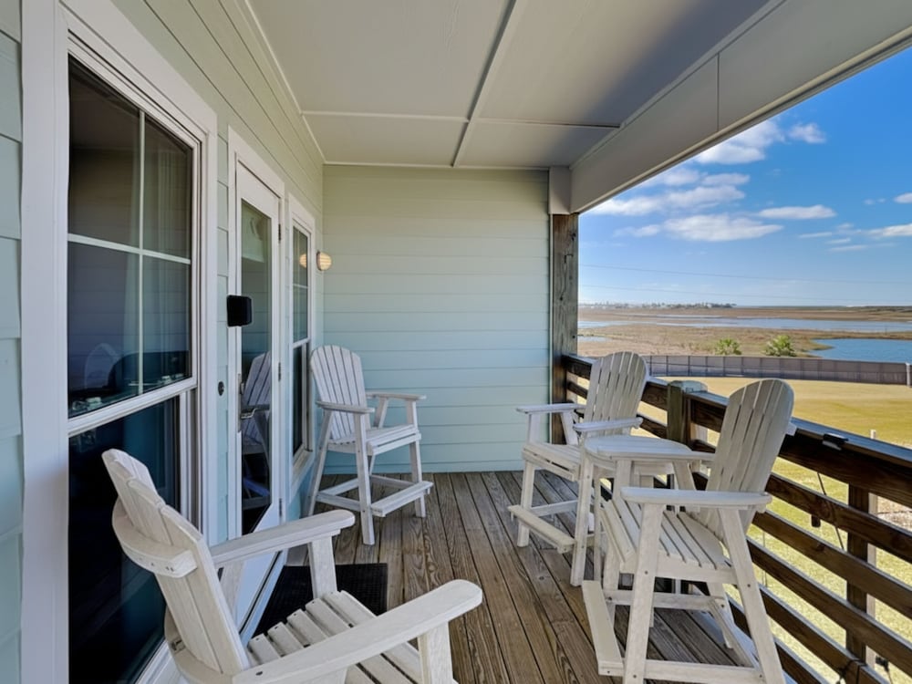 Beach Please by Silver Sands Vacation Rentals — 4-Star Luxury Hotel in Port Aransas, United States