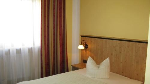 Hotel Park Cafe Reichl — Bad Abbach — photo 2