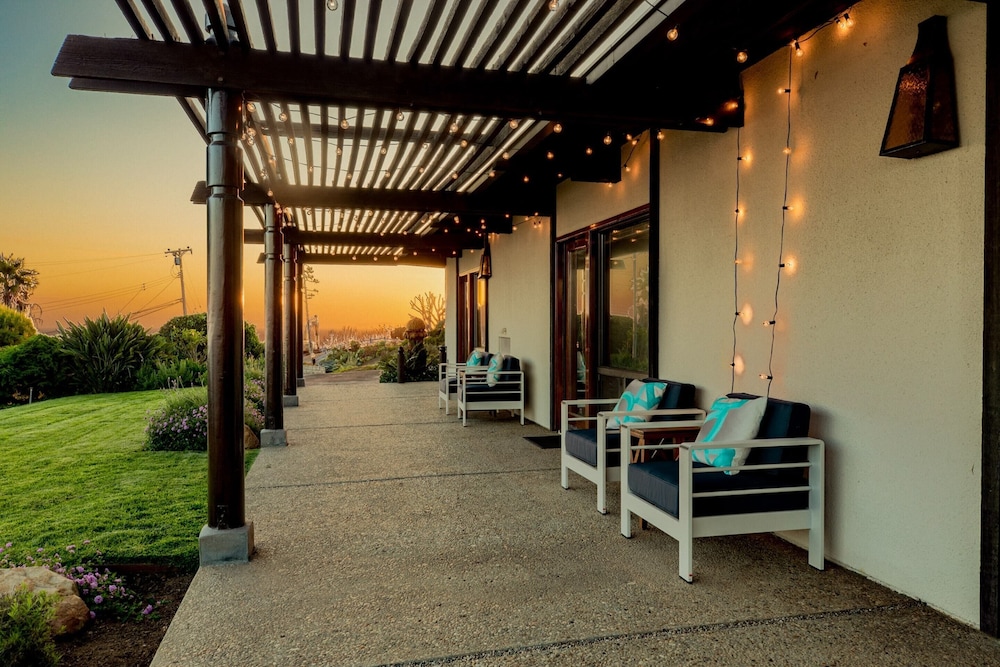 Cliffridge by Avantstay Lush Malibu Hills Estate w Breathtaking Ocean Views - photo 17