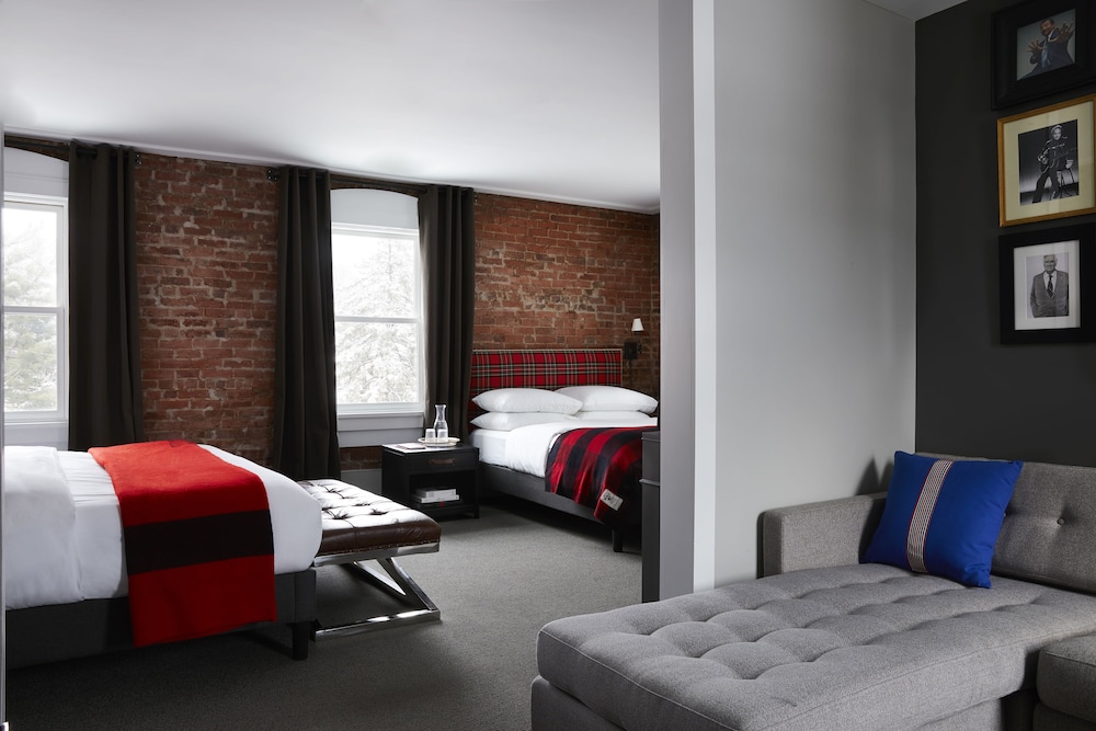 The George - photo 4