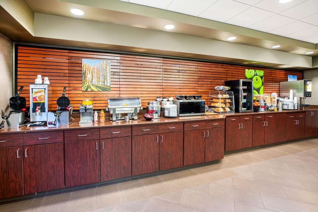 La Quinta Inn & Suites by Wyndham Meridian Boise West - photo 35