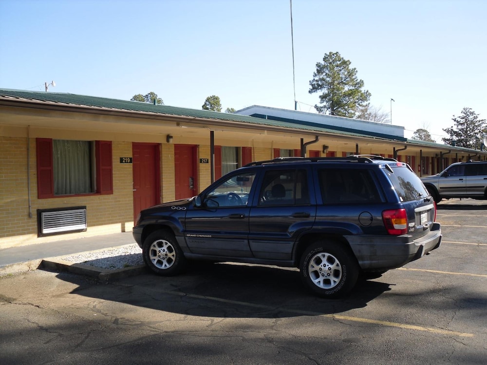 Holiday Terrace Motel - photo 44