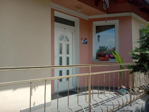 Négy Évszak Vendégház pet-friendly hotel Gencsapati