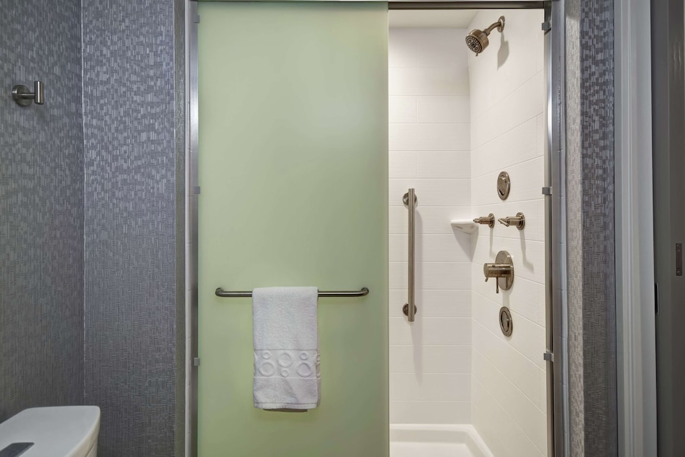 Home2 Suites by Hilton Georgetown - photo 21