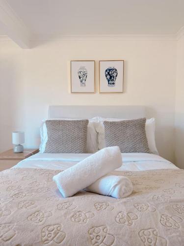 Comfy unit near Garden City Westfield Street Parking in Brisbane, Australia