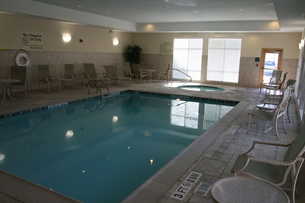 Hampton Inn La Grange - photo 11