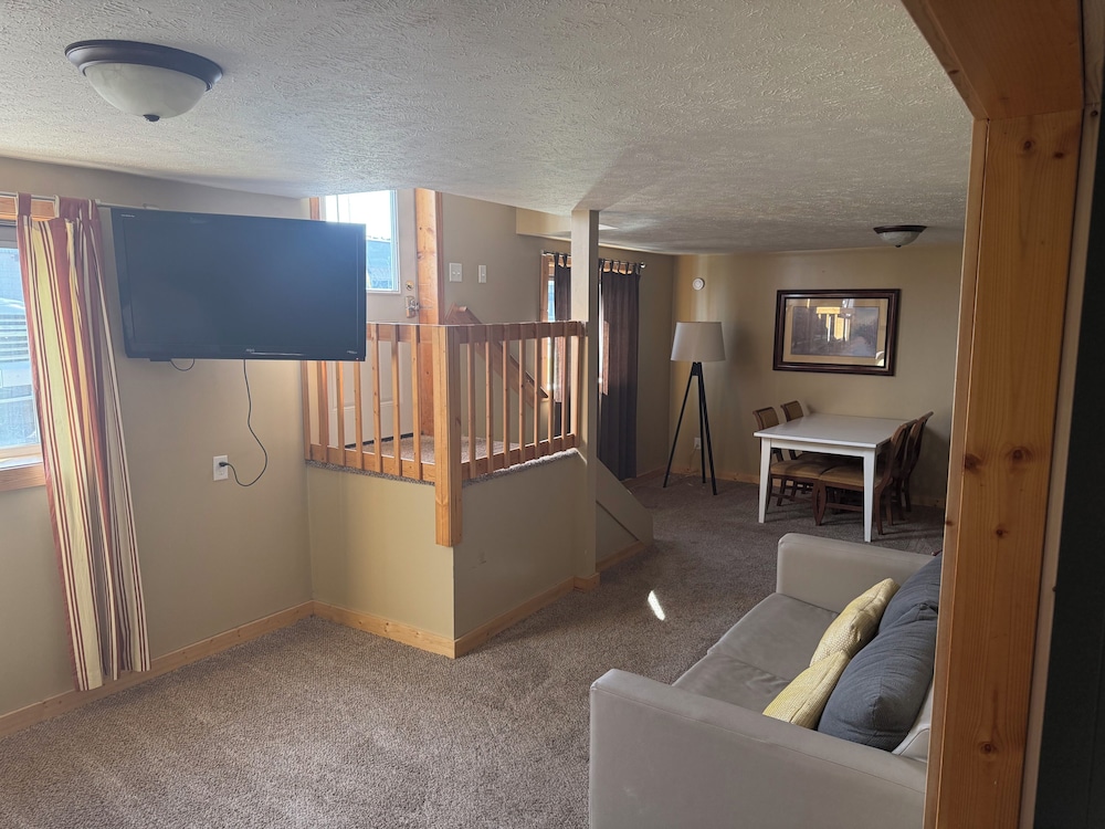 Munising Motel - photo 8