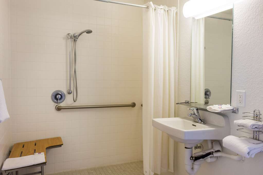 Motel 6 Mojave CA - photo 24