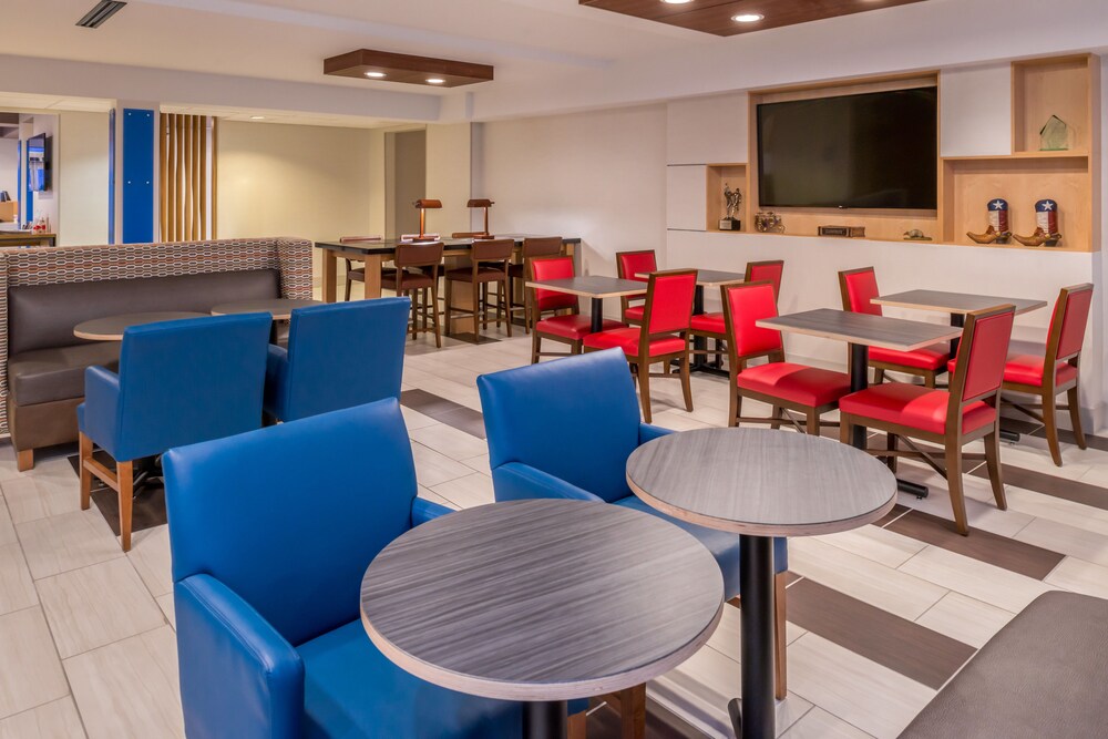 Holiday Inn Express Sierra Vista by IHG - photo 33