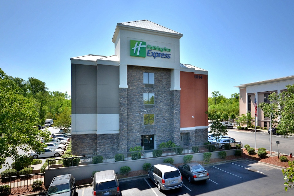 Holiday Inn Express Raleigh Durham Airport by IHG - photo 36