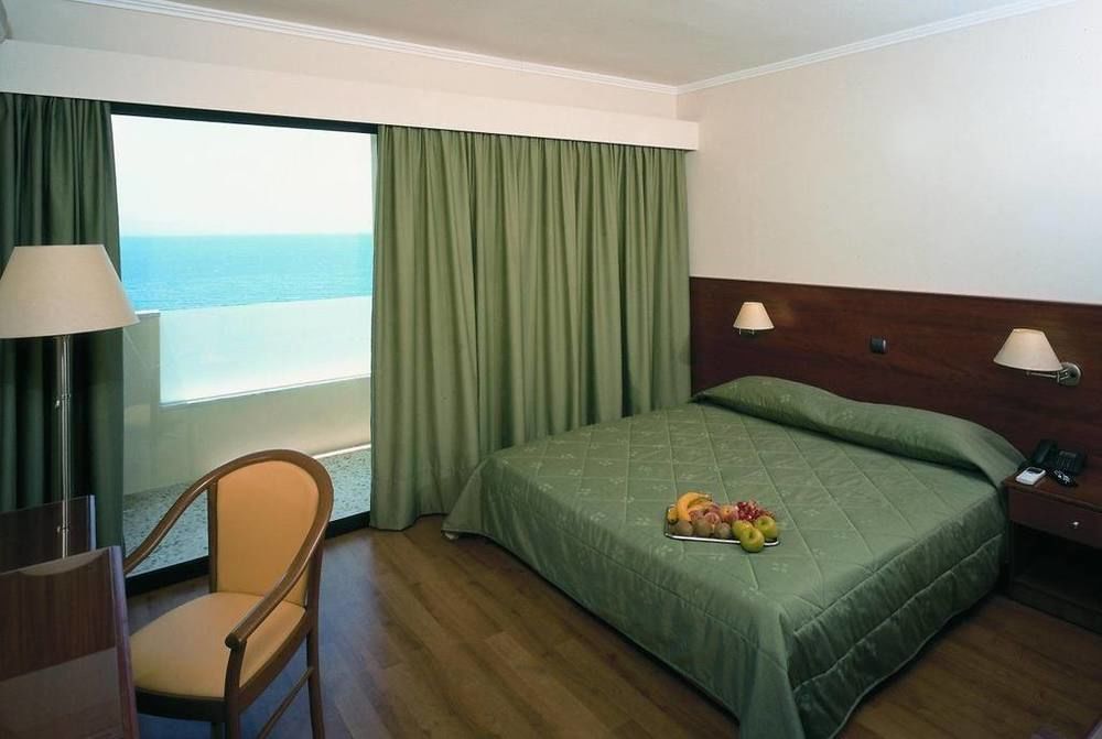 Marion Hotel — hotel in Loutraki