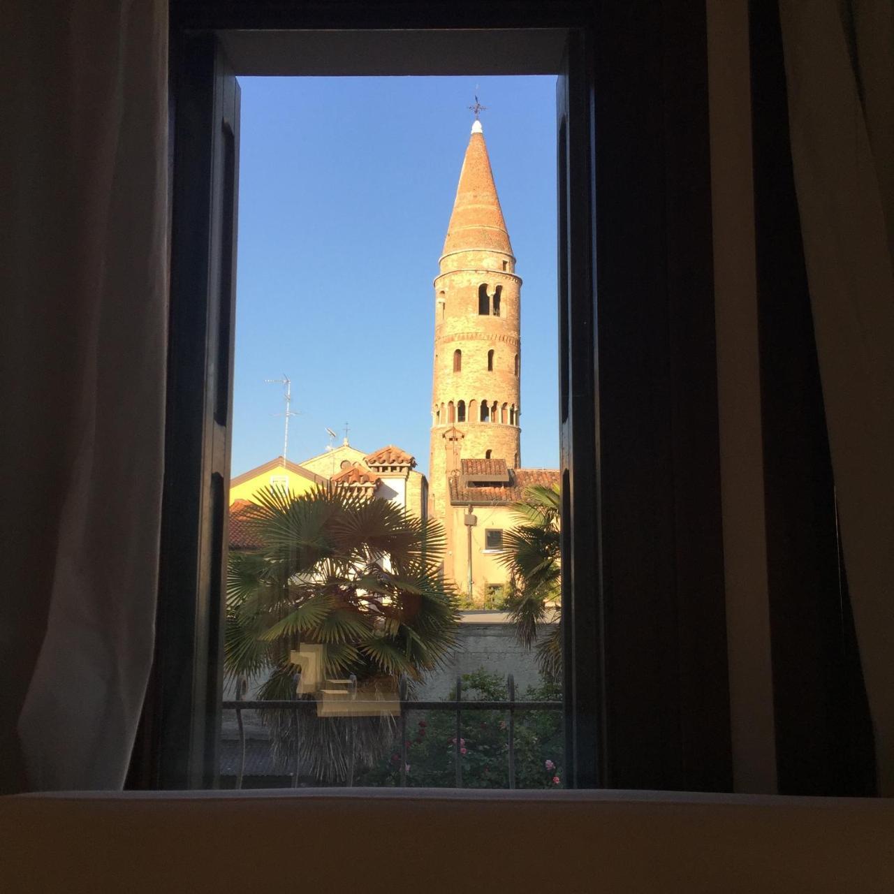 Elegante Appartamento Luxury in Centro Storico — 4-Star Luxury Hotel in Caorle, Italy