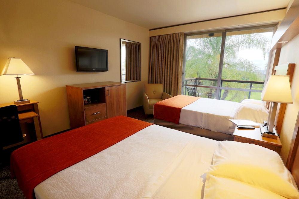 Kellogg West Conference Center and Hotel - photo 6
