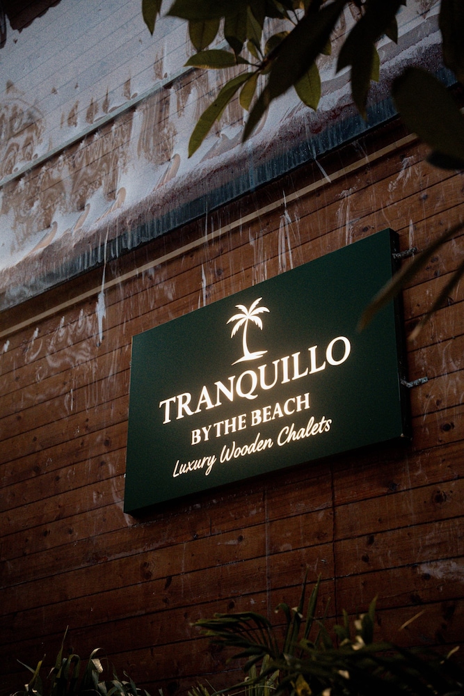 Tranquillo By The Beach Luxury Wooden