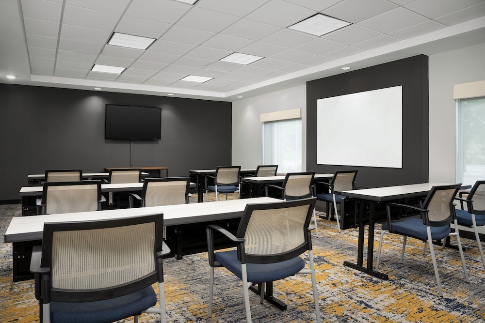 TownePlace Suites by Marriott Gainesville Northwest - photo 38