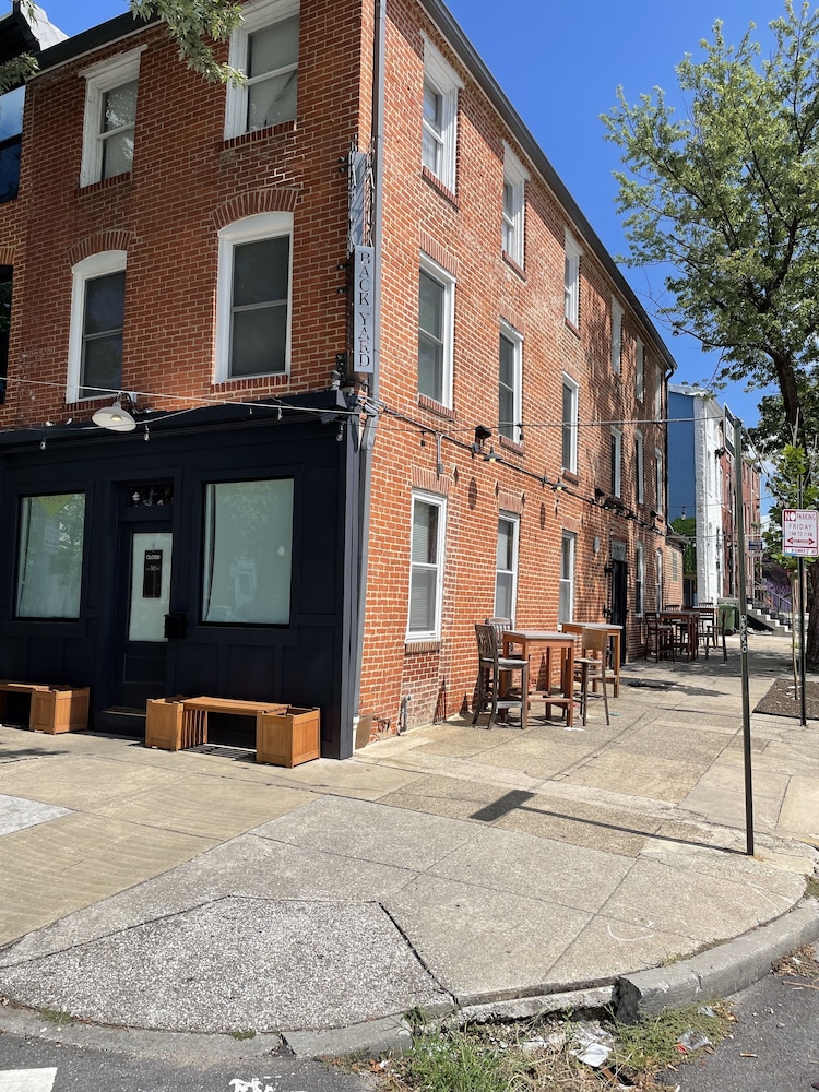 Downtown Suite Close to Topgolf Horseshoe Casino UM Baltimore - photo 19