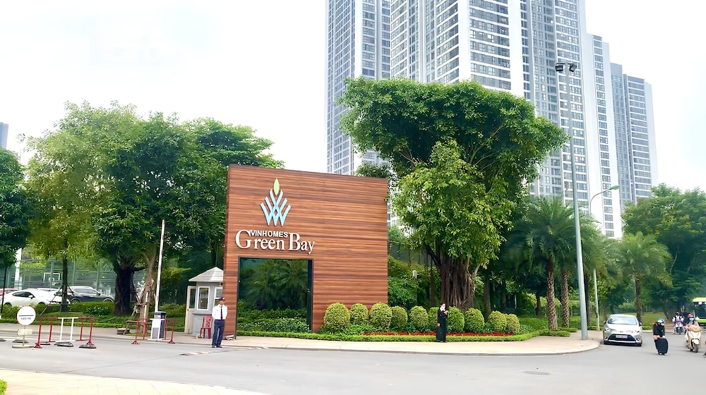 HKG Vinhomes Green Bay Luxury Private — 4-Star Luxury Hotel in Hanoi, Vietnam