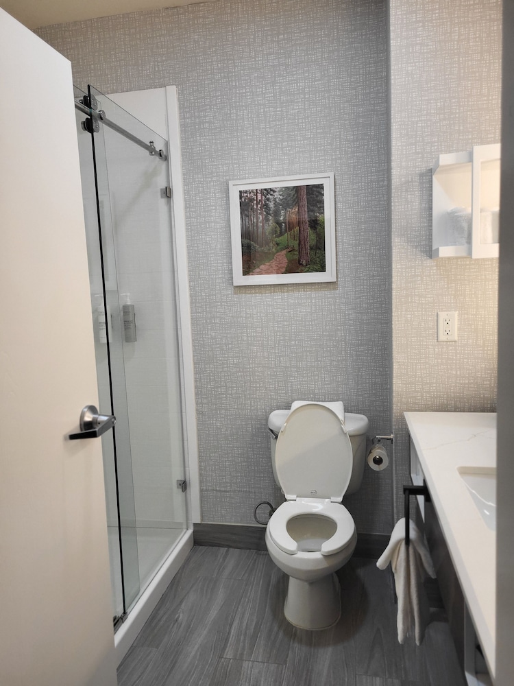Hampton Inn Houston Deer Park Ship Area - photo 14