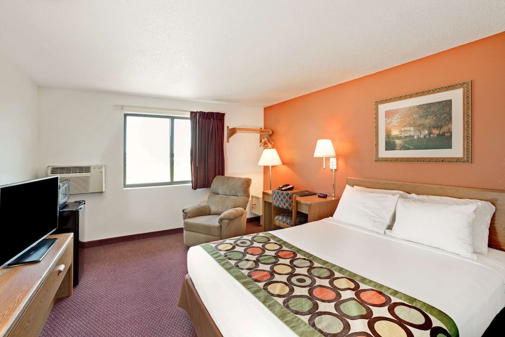 Super 8 by Wyndham Aberdeen East - photo 8