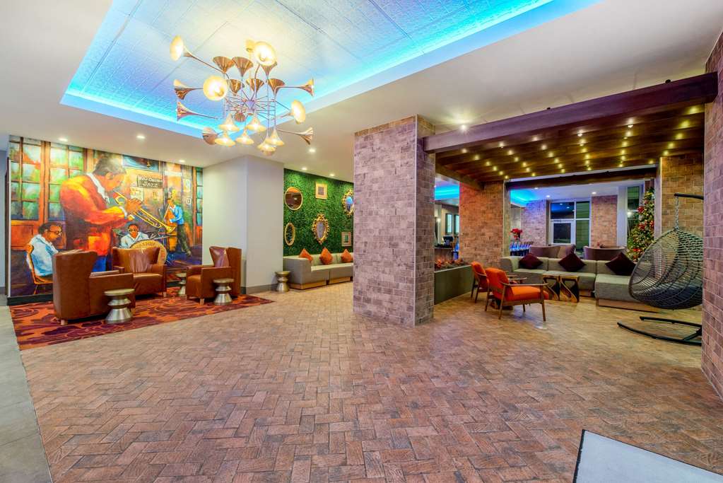 La Quinta Inn & Suites by Wyndham New Orleans Downtown - photo 10