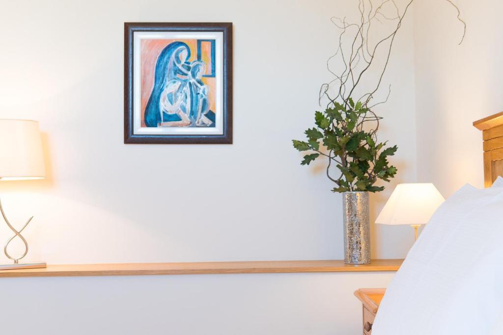 OurMadeira Aguia — 4-Star Luxury Hotel in Funchal, Portugal