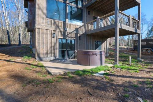Rising Sun Restful Cabin at Terry Peak — 4-Star Luxury Hotel in Lead, United States