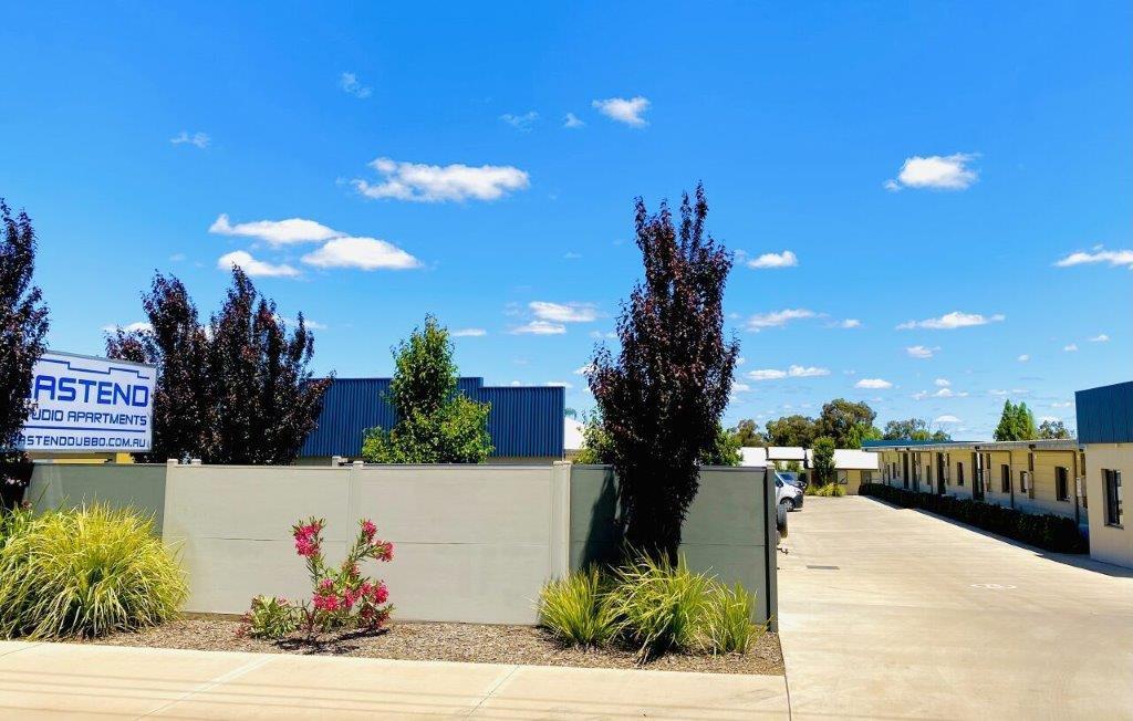 Eastend Studio Apartments — 4-Star Luxury Hotel in Dubbo, Australia