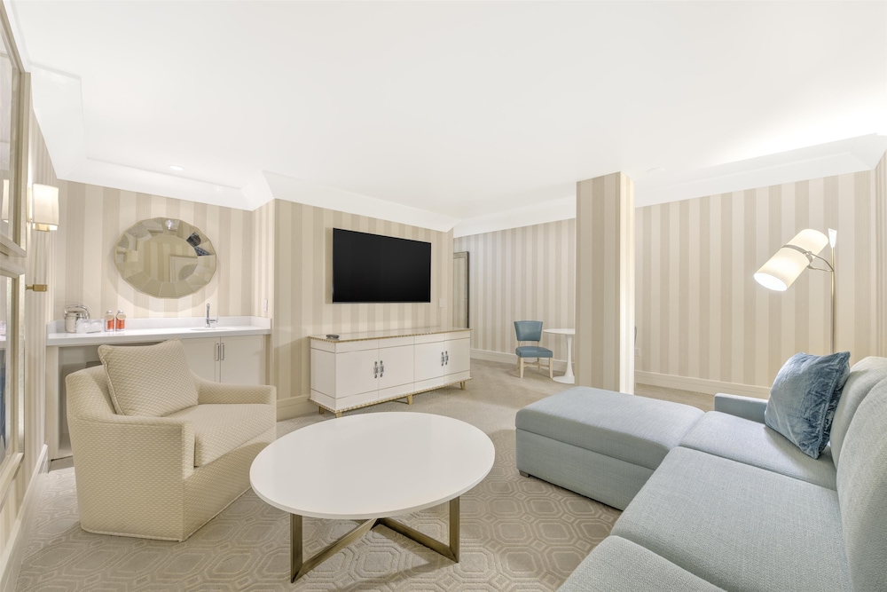 The Beverly Hilton - photo 43
