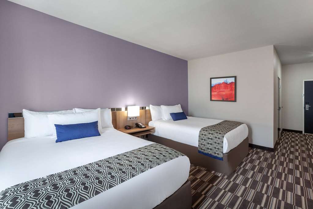 Microtel Inn & Suites by Wyndham College Station - photo 20