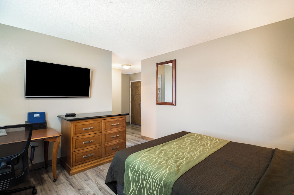 Rodeway Inn & Suites Portland West Beaverton - photo 30