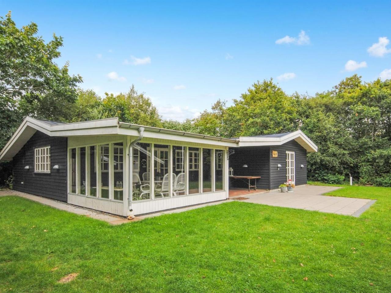 Holiday Home Assarina 300m to the fjord by Interhome — 4-Star Luxury Hotel in Vinderup, Denmark