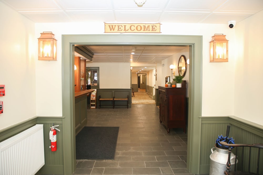 The Stowe Village Inn - photo 2