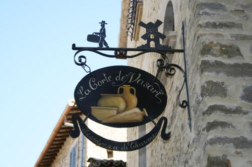 La Corte De Vasari — Bevagna